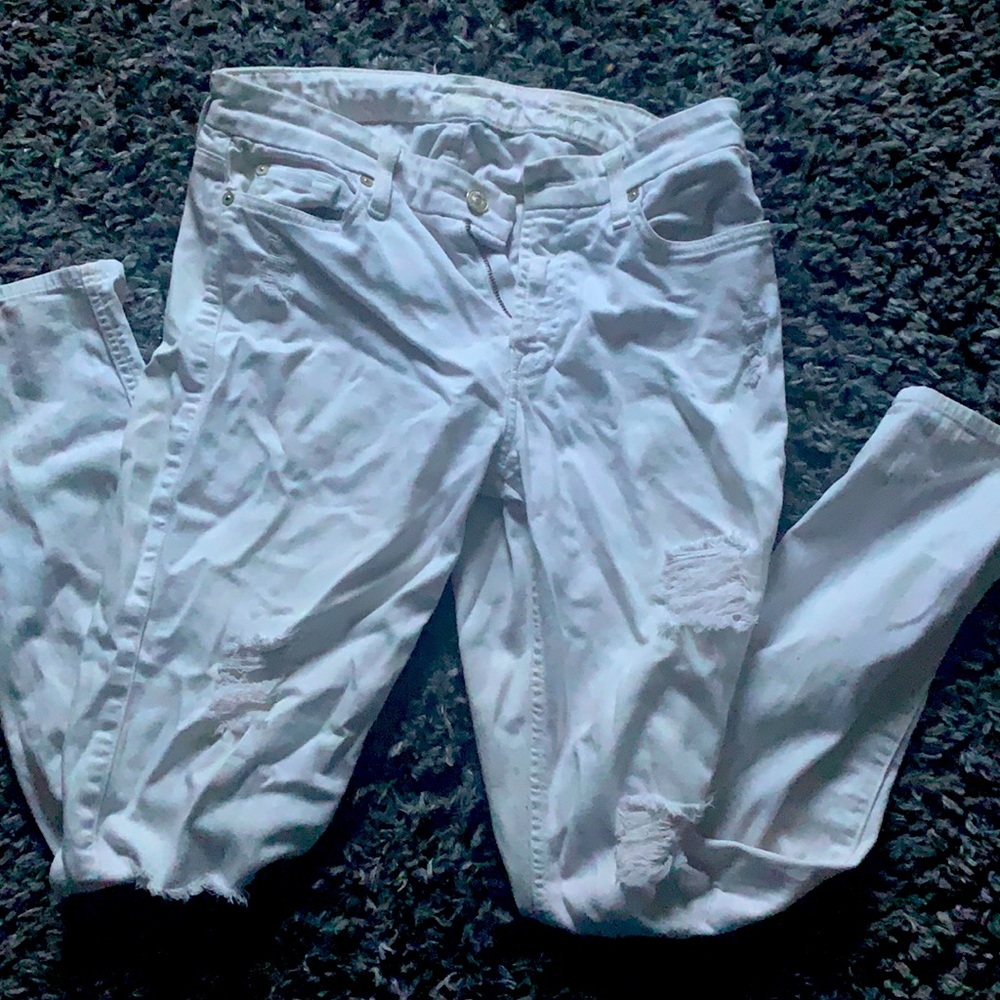 Women’s skinny jeans